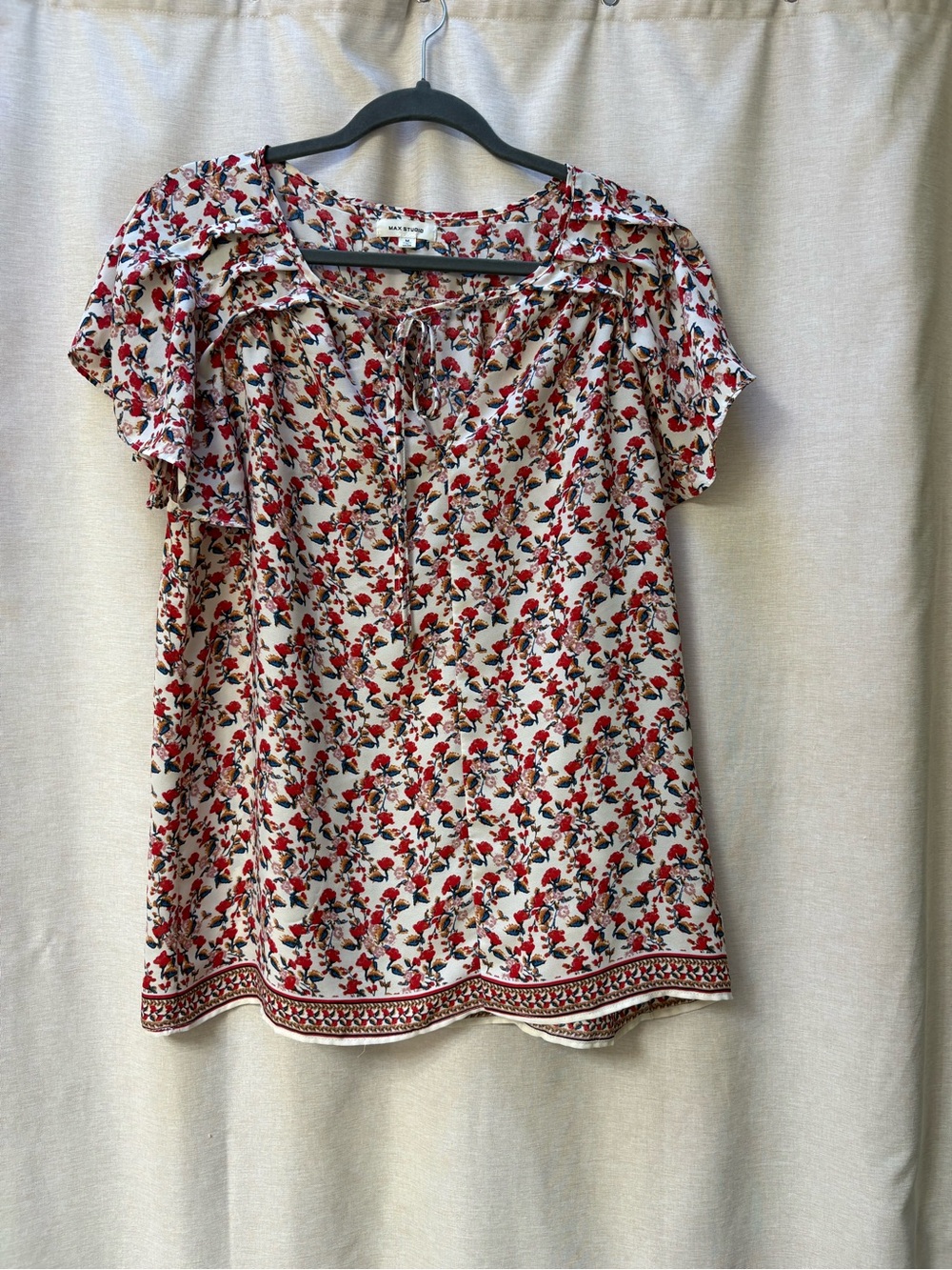 Max Studio Cream Floral Tie-Neck Flutter Sleeve Blouse